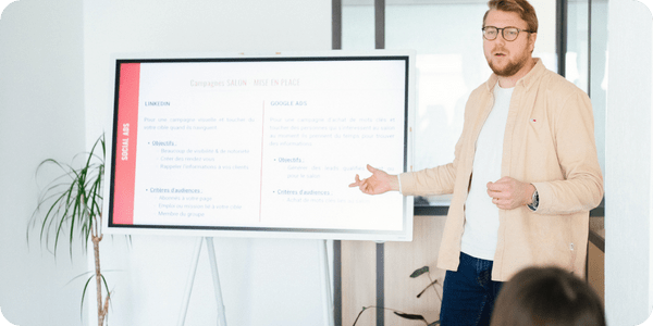 Echange AdFeed agence de communication digitale